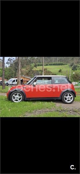 Usado Mini Cooper 115 CV (84 kW) 2004 Rojo Utilitario
