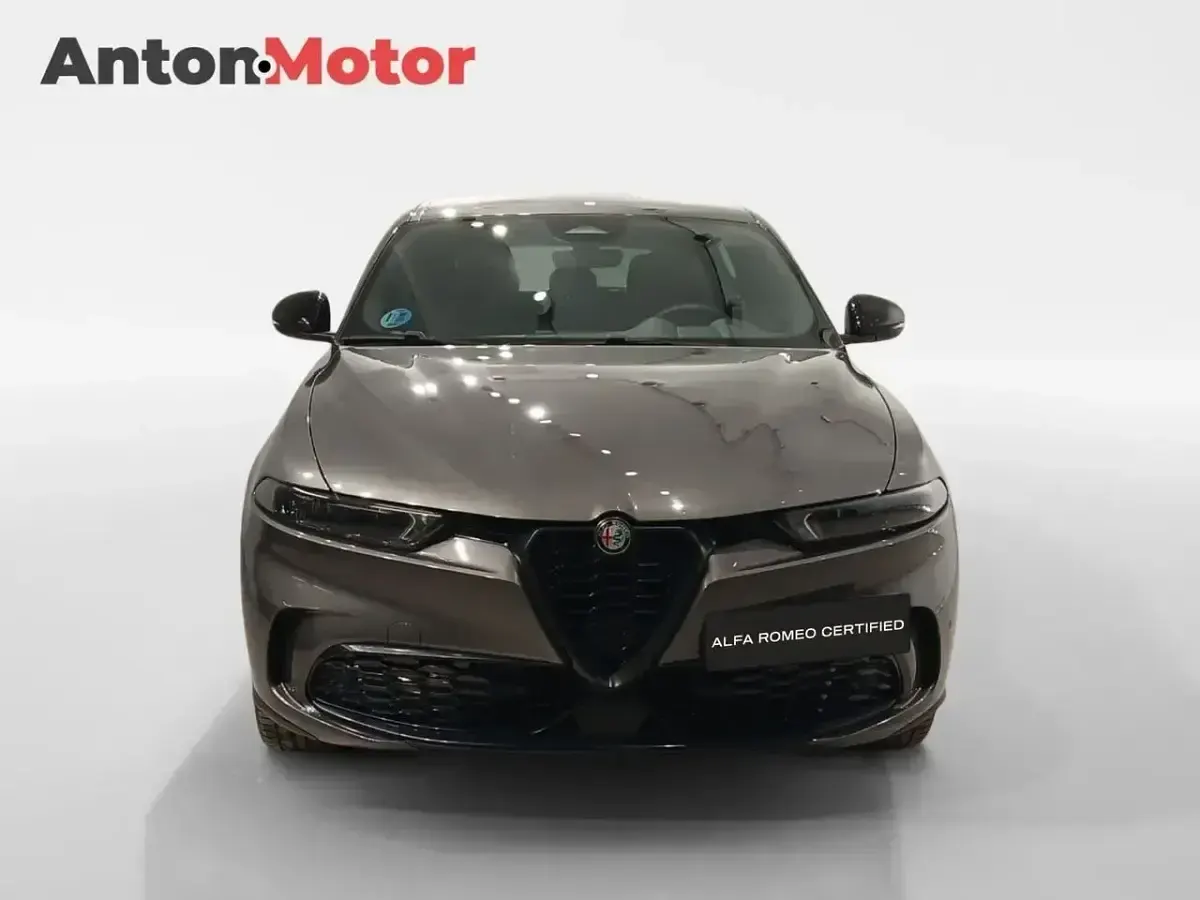 Usado Alfa Romeo Tonale Sprint 130 CV (95 kW) 2023 Gris SUV