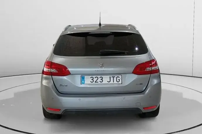 Usado Peugeot 308 Allure 120 CV (88 kW) 2016
