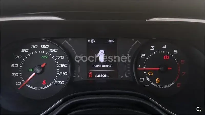 Usado Fiat Tipo Business 120 CV (88 kW) 2018 Negro Berlina