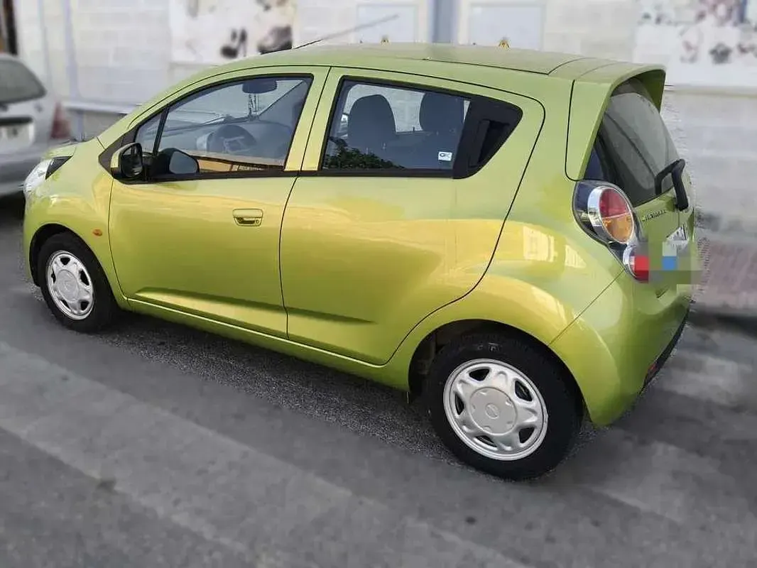 Usado Chevrolet Spark LS 68 CV (50 kW) 2010 Verde Utilitario