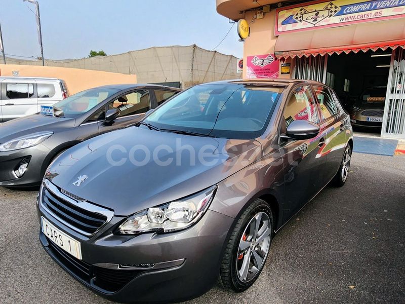Usado Peugeot 308 Access 110 CV (80 kW) 2016 Marrón Berlina