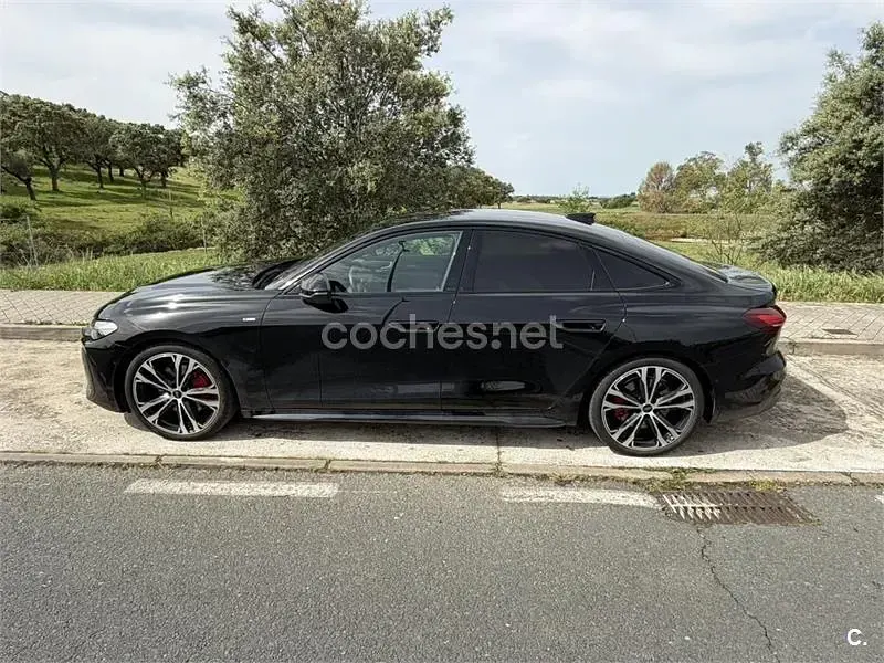 Usado Audi A5 204 CV (150 kW) 2025 Negro Berlina