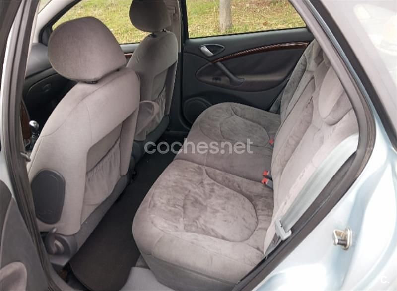 Usado Citroën C5 110 CV (80 kW) 2004 Gris / plata Familiar