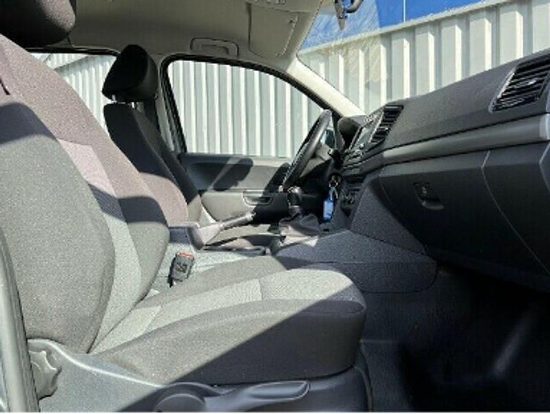 Usado VW Amarok Trendline 163 HP (119 kW) 2018 Cinzento Pickup