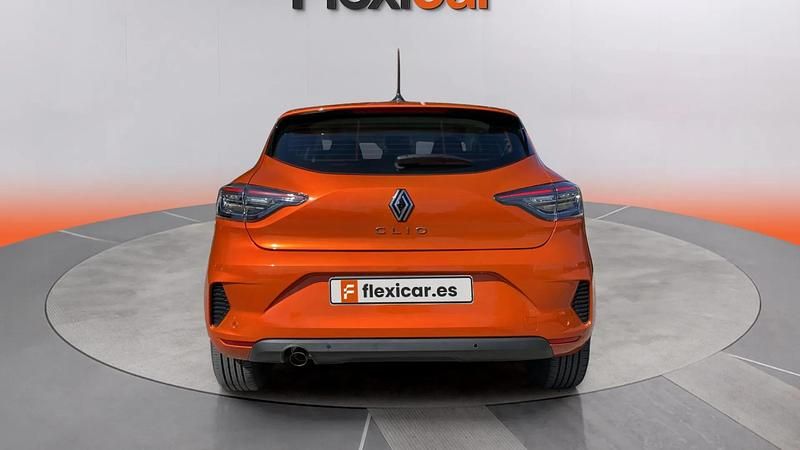 Usado Renault Clio V Equilibre 91 CV (66 kW) 2024 Naranja Utilitario