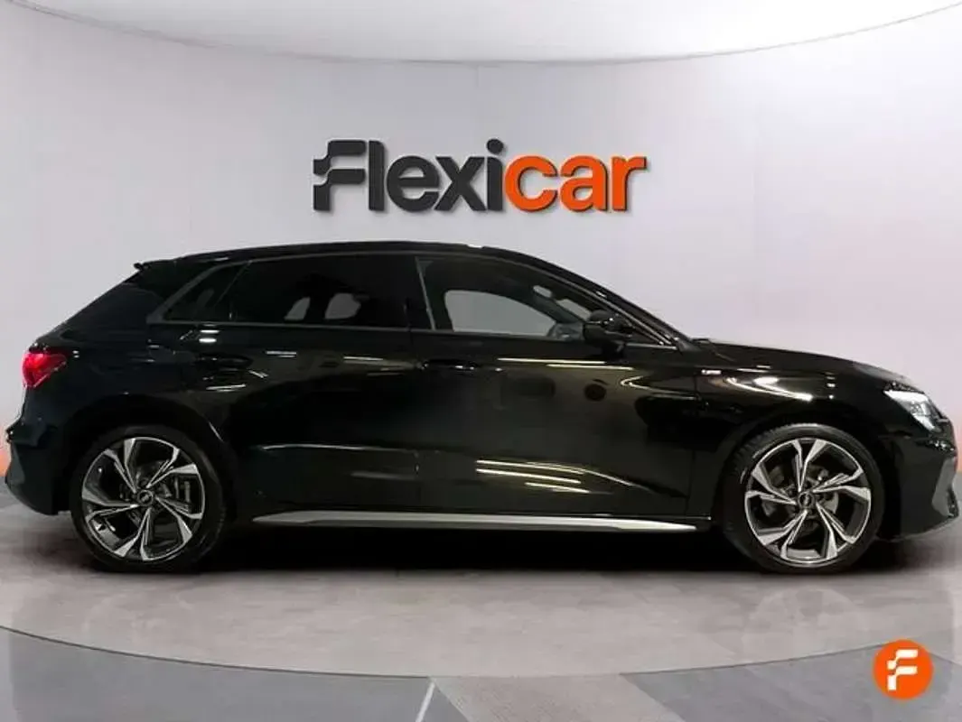Usado Audi A3 150 CV (110 kW) 2022 Negro Berlina