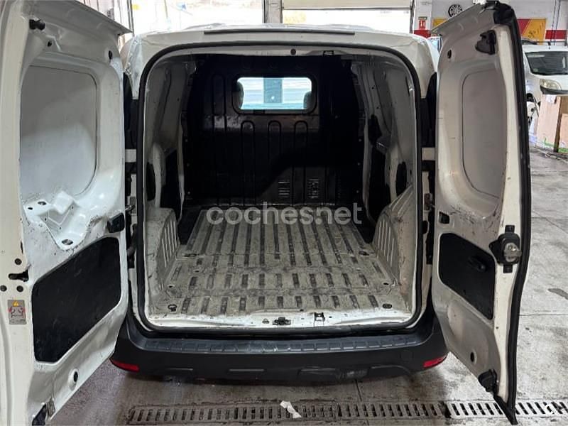 Usado Dacia Dokker Ambiance 75 CV (55 kW) 2017 Blanco Monovolumen