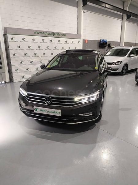 Usado VW Passat Executive 122 CV (89 kW) 2021 Gris / plata Familiar