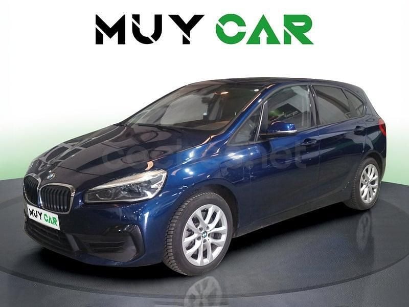 Begagnad BMW 225 Active Tourer iPerformance 224 HK (164 kW) 2021 Blå Minibuss