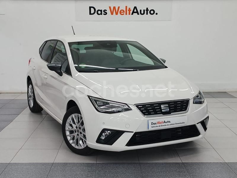 Blanco Usado 2025 Seat Ibiza Berlina | 17.900 € (Precio justo) - Imagen 1/4
