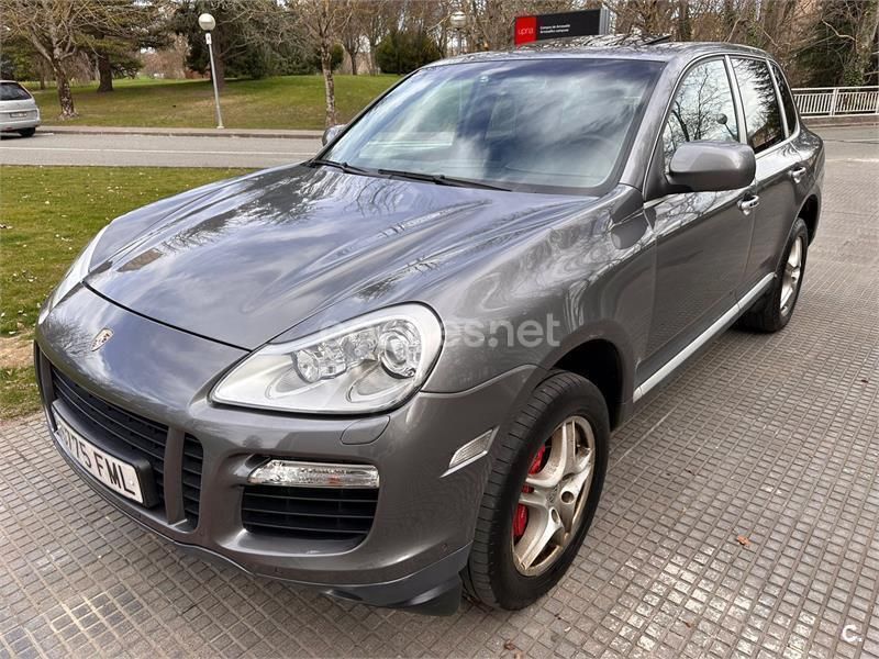 Usado Porsche Cayenne Turbo 500 CV (367 kW) 2007 Gris / plata SUV
