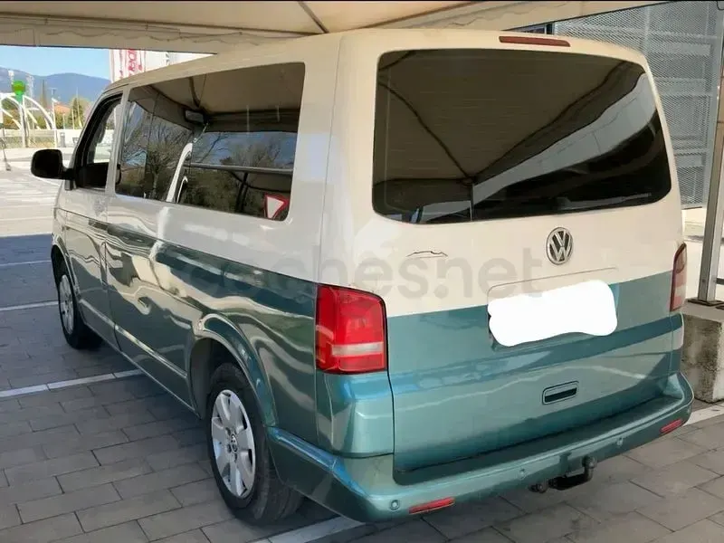 Usado VW Multivan Comfortline 140 CV (102 kW) 2011 Blanco Monovolumen