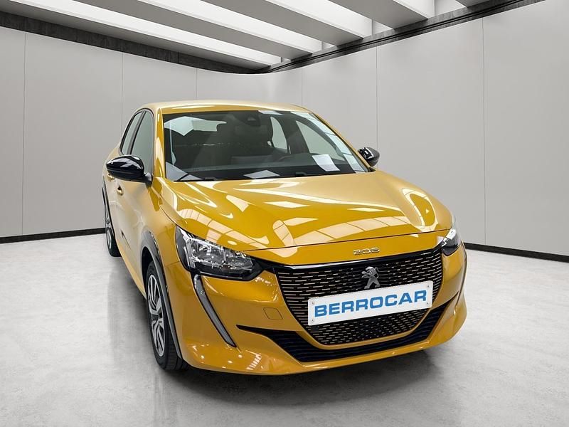Amarillo Usado 2022 Peugeot e-208 Active Utilitario | 17.900 € (Precio justo) - Imagen 1/4