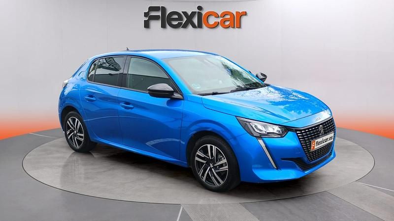 Usado Peugeot 208 Allure 101 CV (74 kW) 2023 Azul Utilitario