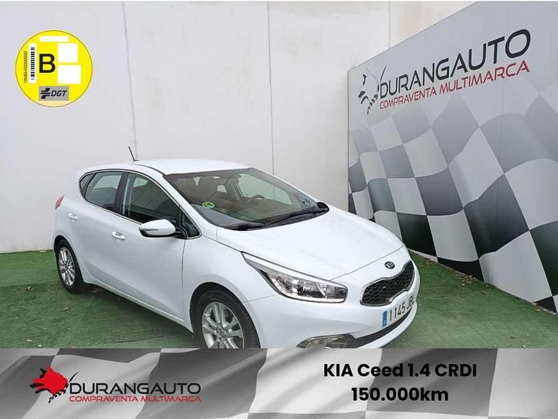 Blanco Usado 2014 Kia Ceed Utilitario | 7990 € (Precio justo) - Imagen 1/4