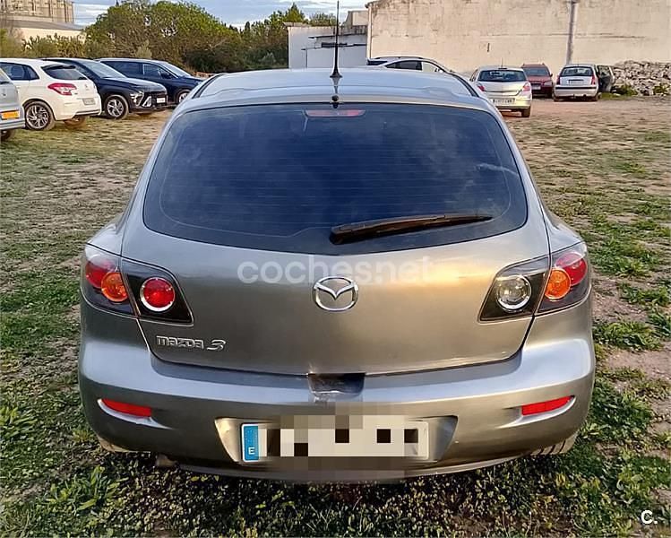 Usado Mazda 3 Active 109 CV (80 kW) 2006 Gris / plata Berlina