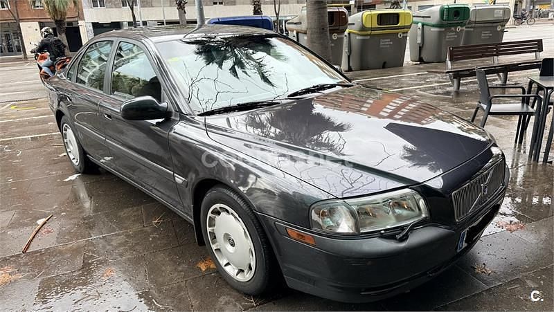 Usado Volvo S80 170 CV (125 kW) 1999 Negro Berlina
