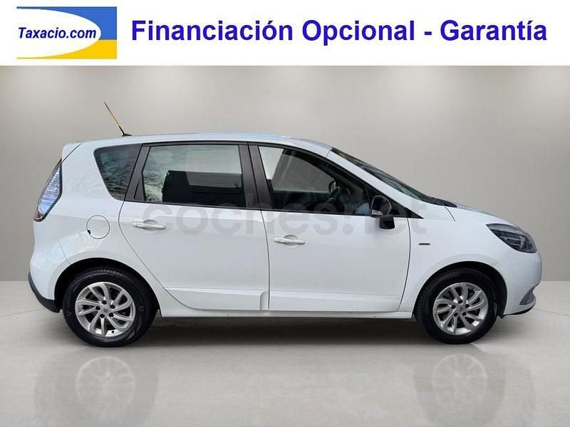 Usado Renault Scénic III 115 CV (84 kW) 2016 Blanco Monovolumen