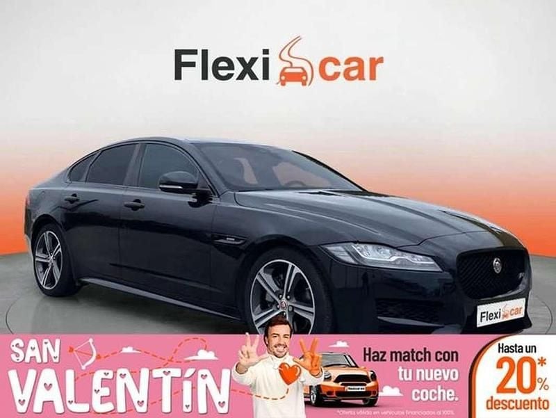 Usado Jaguar XF R-Sport 179 CV (131 kW) 2015 Negro Berlina