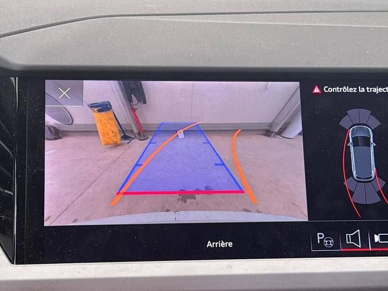 Usado Audi Q4 e-tron Advanced 150 kW (204 CV) 2023 Eléctrico SUV