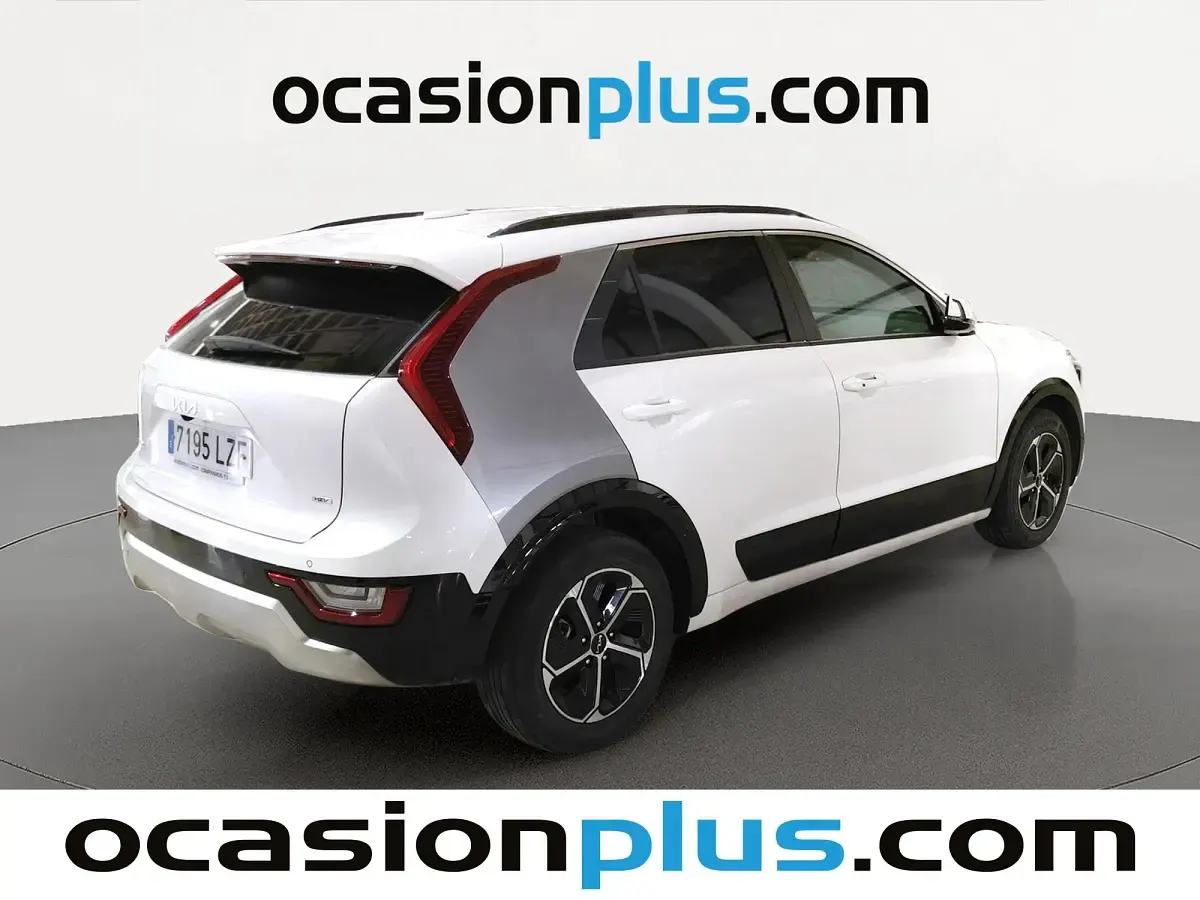 Usado Kia Niro 141 CV (103 kW) 2022 Blanco SUV