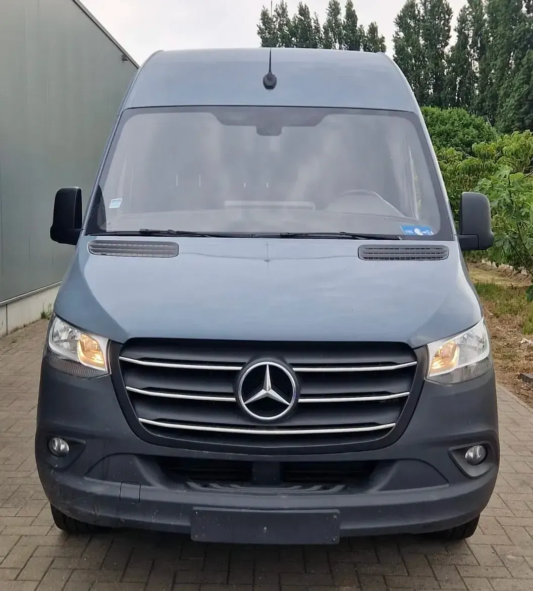 Usado Mercedes Sprinter 163 CV (119 kW) 2019 Gris Van