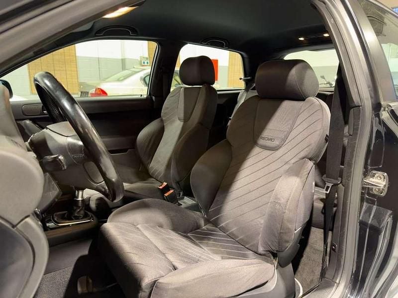 Usado Audi S2 209 CV (153 kW) 2001 Negro Utilitario