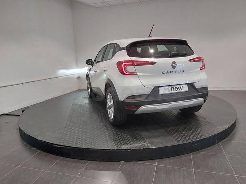Usado Renault Captur Intens 100 CV (73 kW) 2022 Blanco SUV