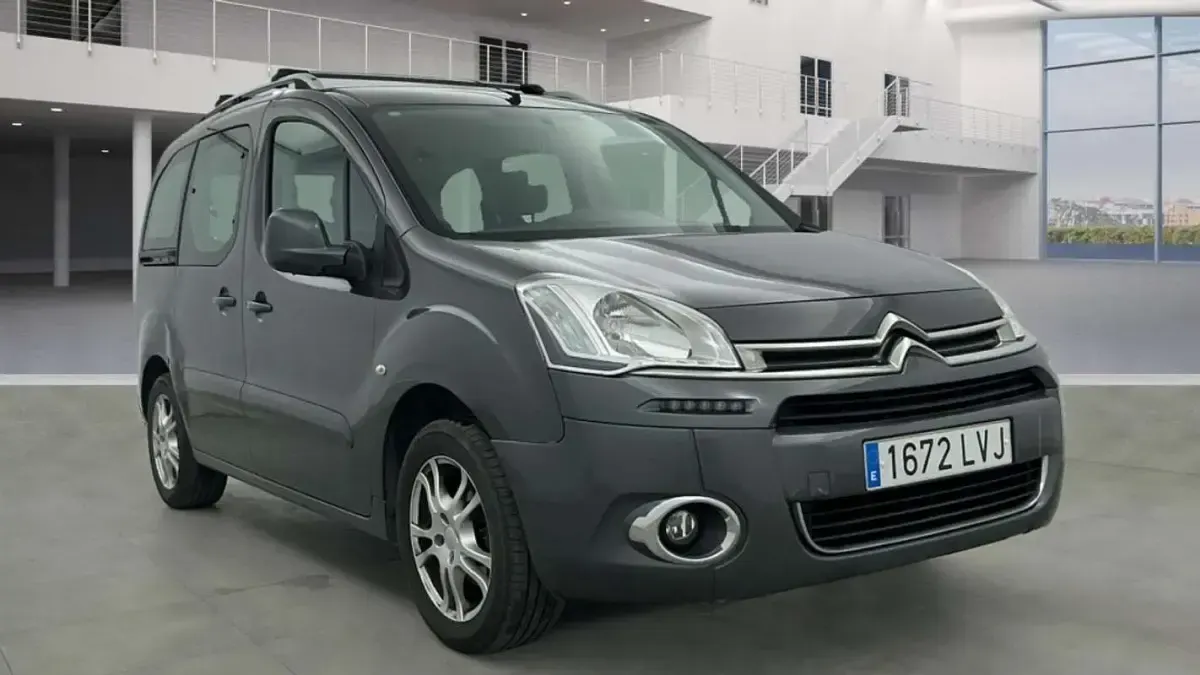 Usado Citroën Berlingo Seduction 114 CV (83 kW) 2015 Gris Monovolumen