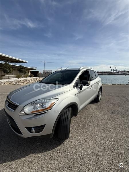 Usado Ford Kuga Trend 140 CV (102 kW) 2009 Gris / plata SUV