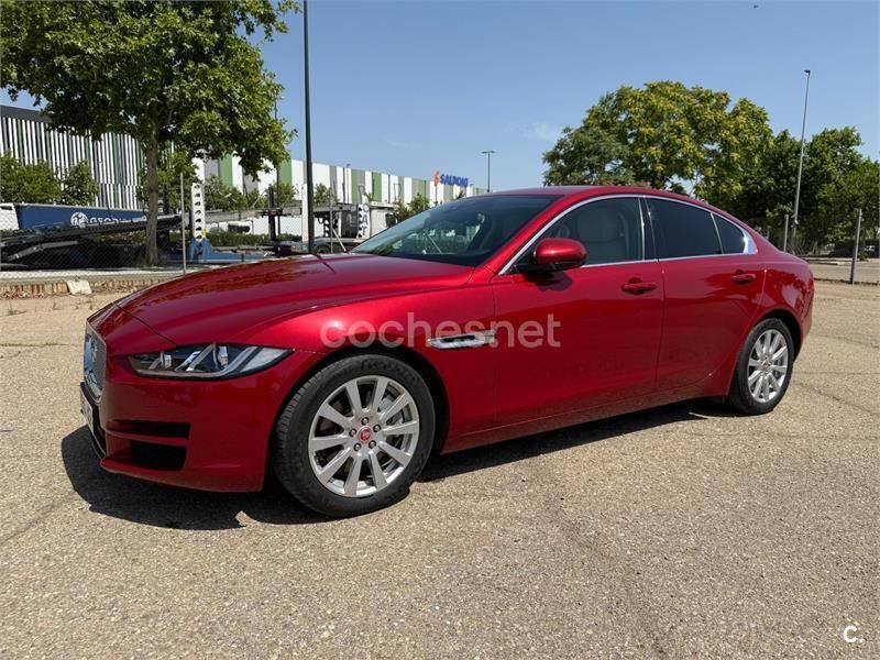 Granate Usado 2016 Jaguar XE Prestige Berlina | 18.990 € (Super precio) - Imagen 1/4