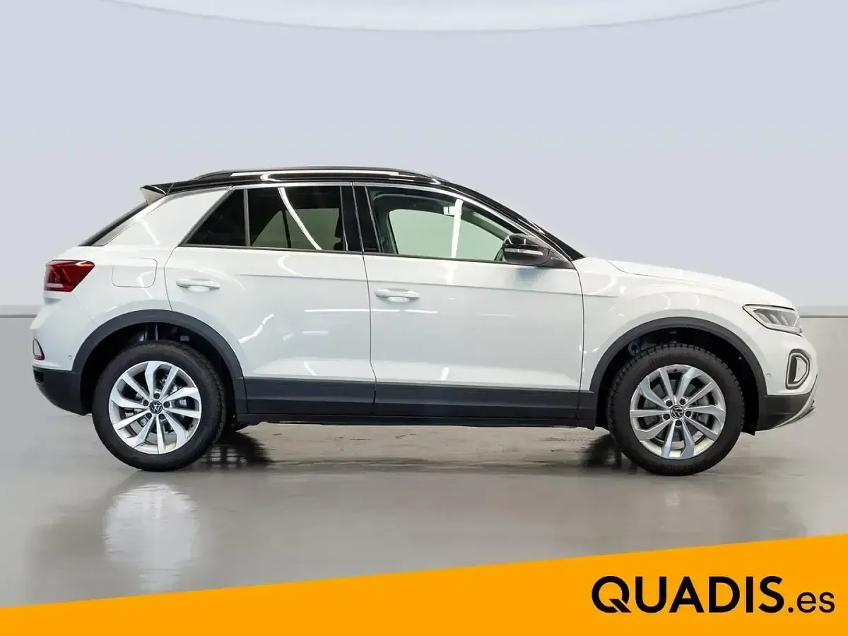 Usado VW T-Roc Life 150 CV (110 kW) 2024 Blanco SUV