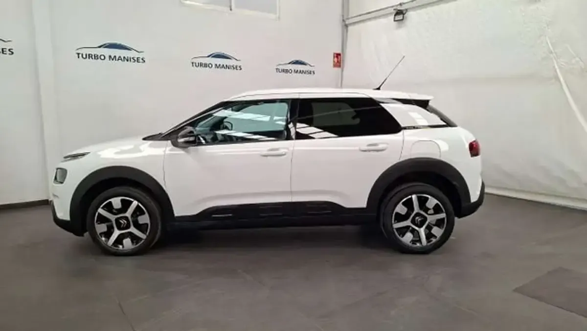 Usado Citroën C4 Cactus Shine 99 CV (72 kW) 2019 Blanco Utilitario