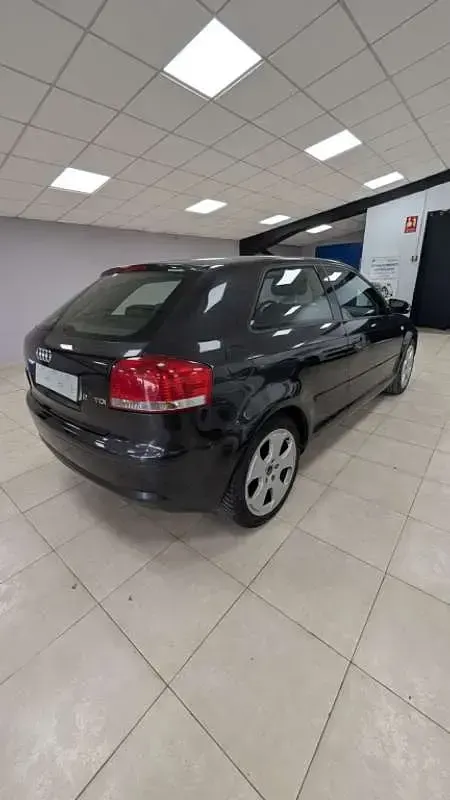 Usado Audi A3 Ambition 140 CV (102 kW) 2007 Negro Utilitario