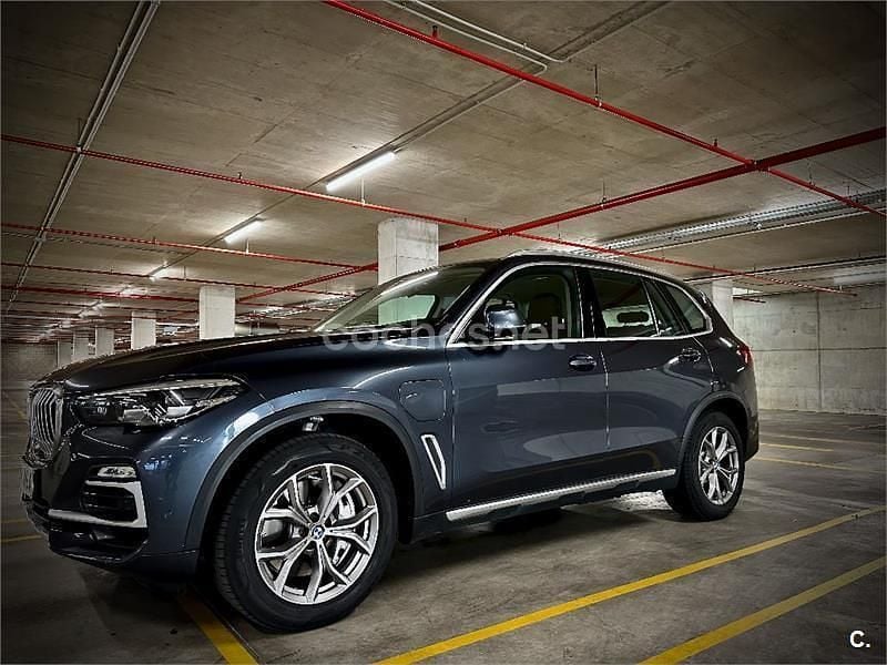 Usado BMW X5 Comfort Edition 394 CV (289 kW) 2021 Gris / plata SUV