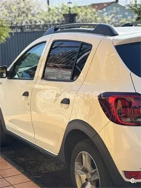 Usado Dacia Sandero Stepway 90 CV (66 kW) 2017 Blanco Berlina