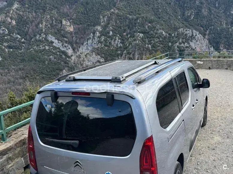 Usado Citroën e-Berlingo Feel 130 CV (95 kW) 2021 Gris / plata Monovolumen
