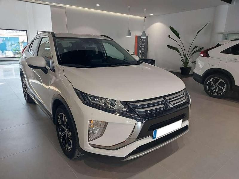Usado Mitsubishi Eclipse Cross Spirit 163 CV (119 kW) 2019 Blanco SUV
