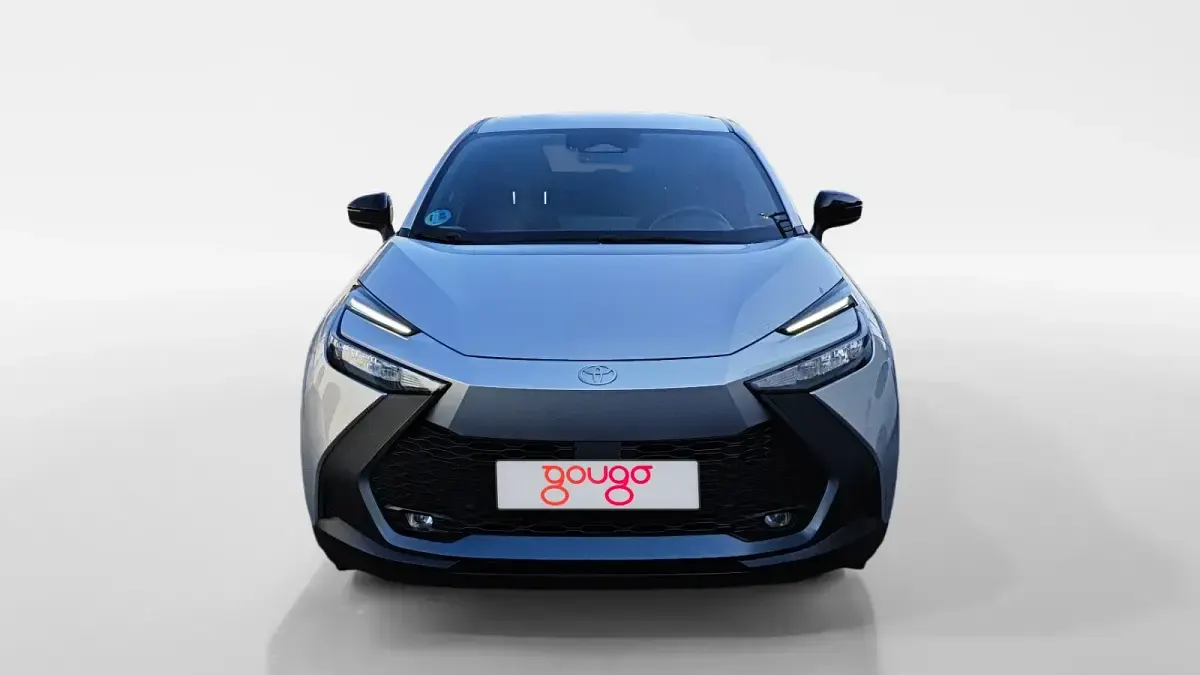 Usado Toyota C-HR Advance 140 CV (102 kW) 2025 Gris SUV