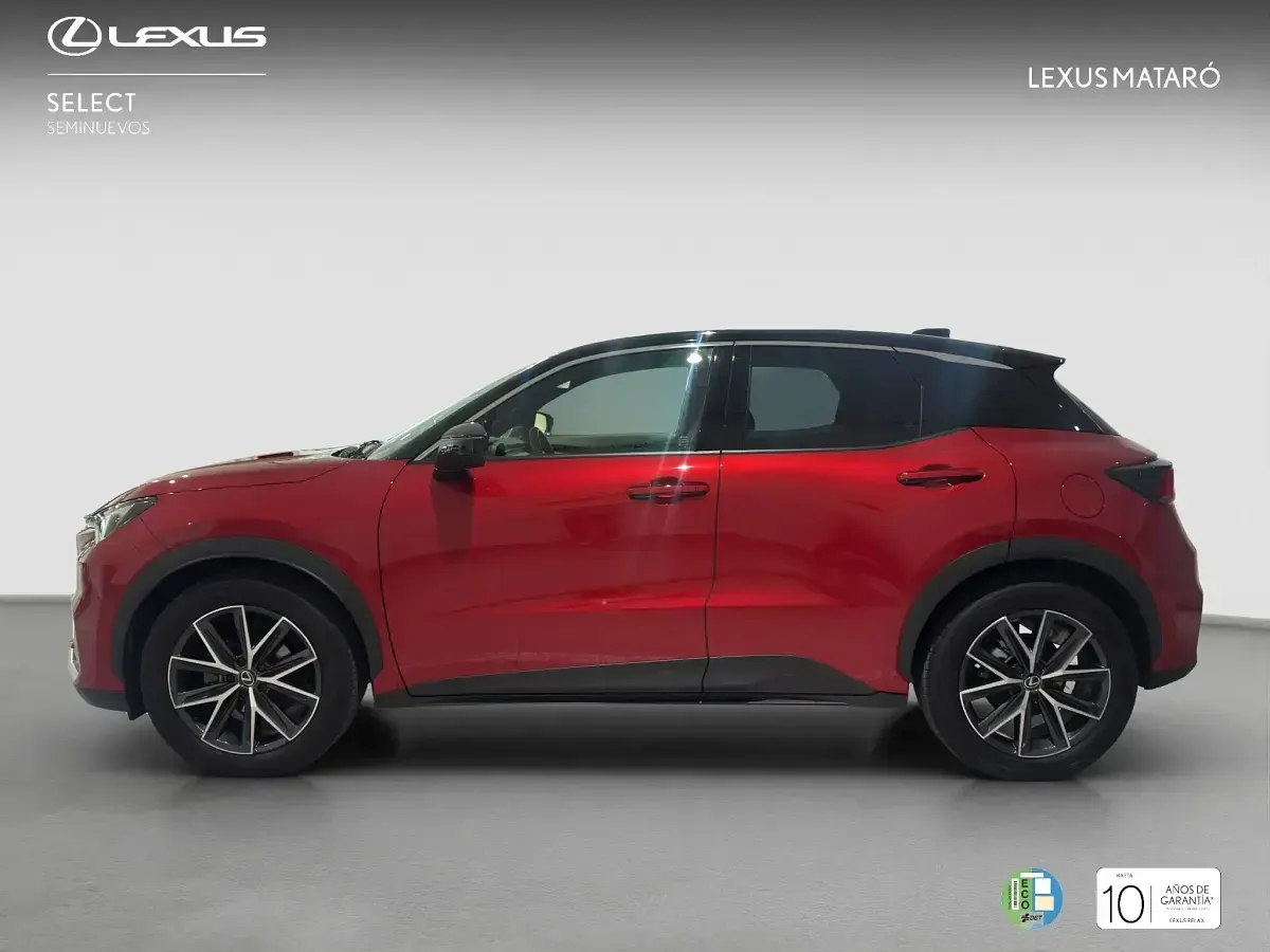 Usado Lexus LBX 136 CV (100 kW) 2024 Rojo SUV