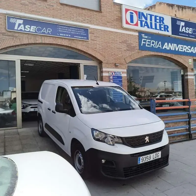 Usado Peugeot Partner S 99 CV (72 kW) 2020 Blanco Monovolumen