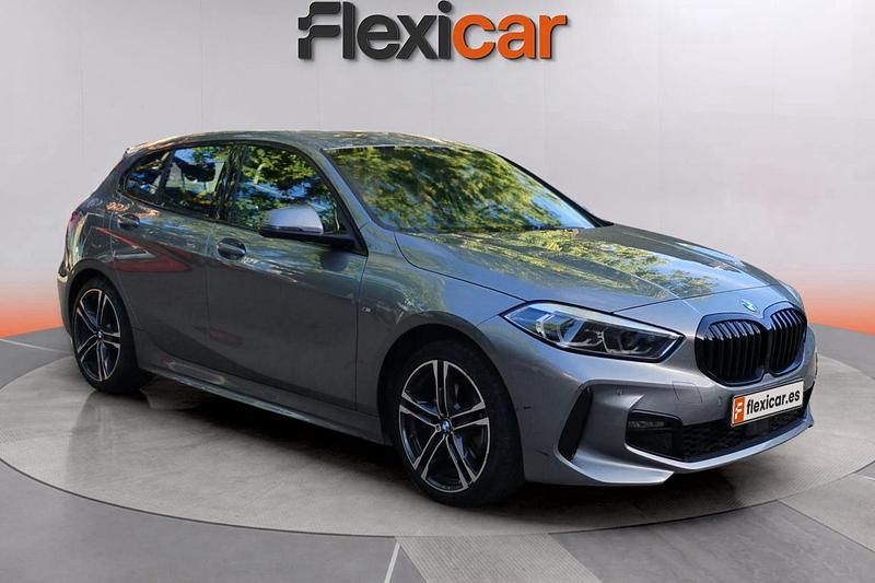 Gris Usado 2024 BMW 118 Utilitario | 26.790 € (Precio justo) - Imagen 1/4