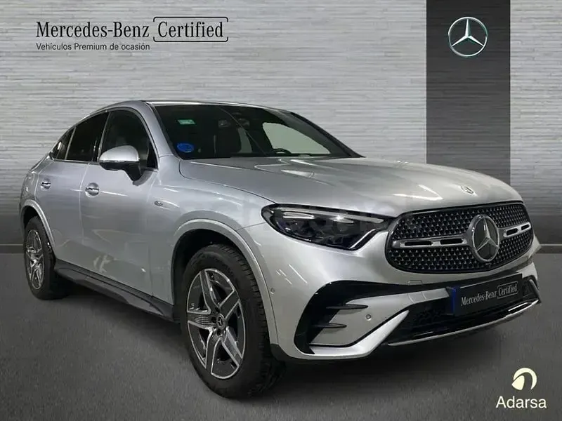 Usado Mercedes GLC300de 333 CV (244 kW) 2025 Plata hightech SUV