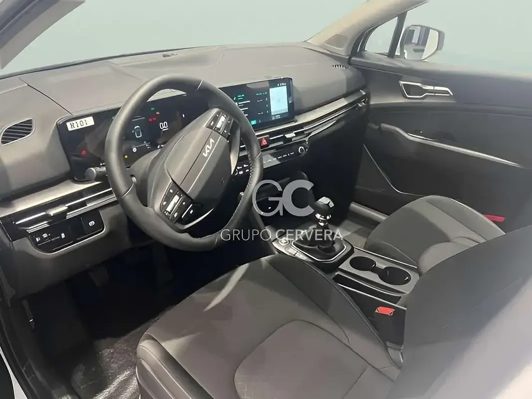 Nuevo Kia Sportage 150 CV (110 kW) 2026 Plateado SUV