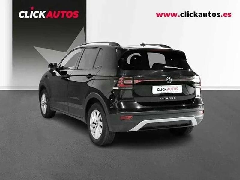 Usado VW T-Cross Advance 110 CV (80 kW) 2023 Negro SUV