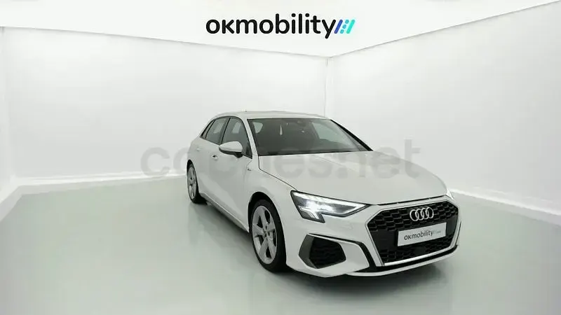 Usado Audi A3 S-Line 150 CV (110 kW) 2023 Blanco Berlina