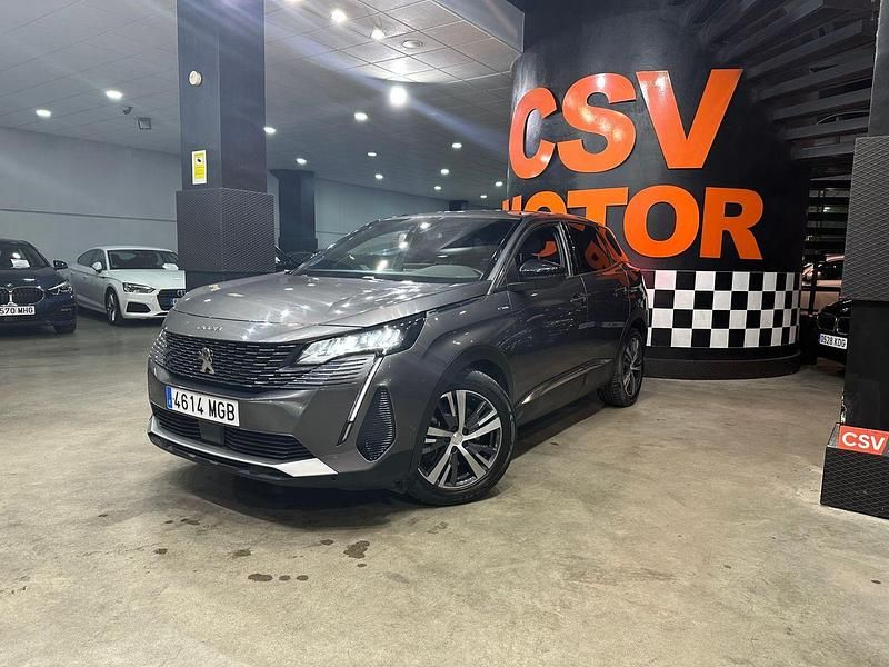 Usado Peugeot 3008 Allure 227 CV (166 kW) 2023 Gris SUV