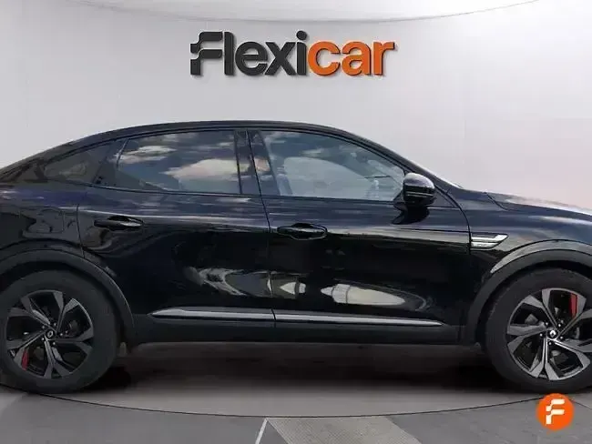 Usado Renault Arkana RS Line 140 CV (102 kW) 2022 Negro SUV