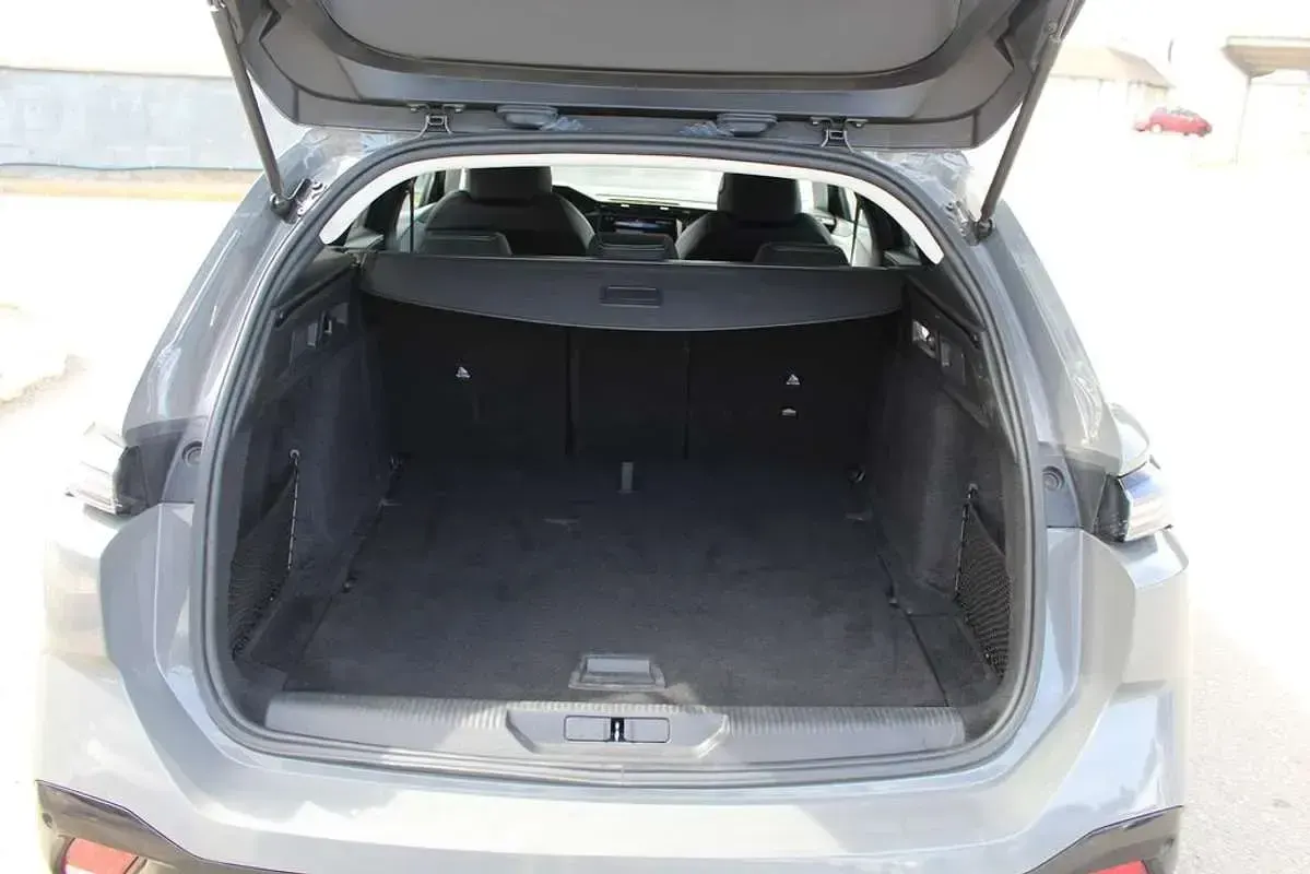 Usado Peugeot 308 SW Allure 131 CV (96 kW) 2024 Familiar
